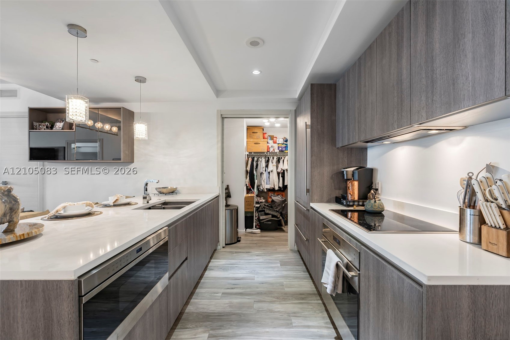 801 S Miami Ave #2810, Miami FL 33130