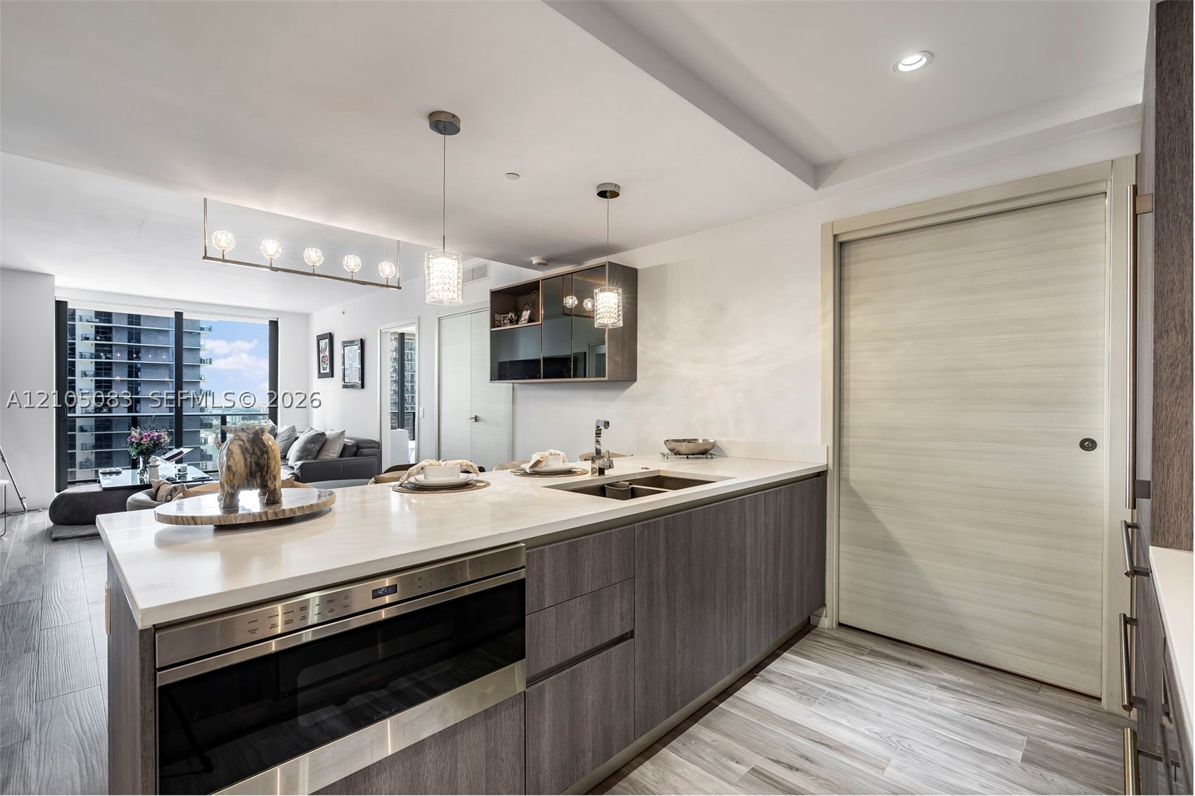 801 S Miami Ave #2810, Miami FL 33130