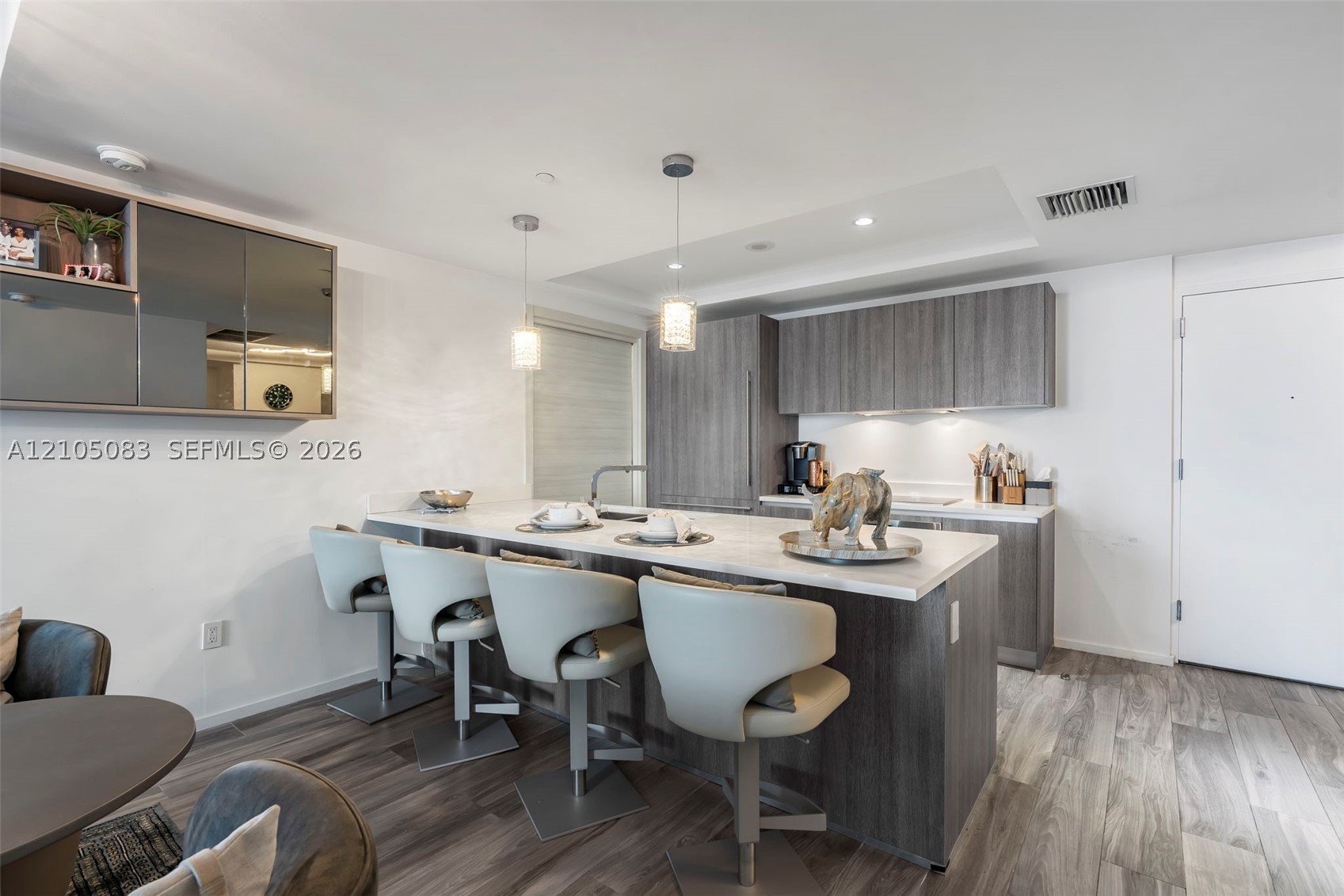 801 S Miami Ave #2810, Miami FL 33130