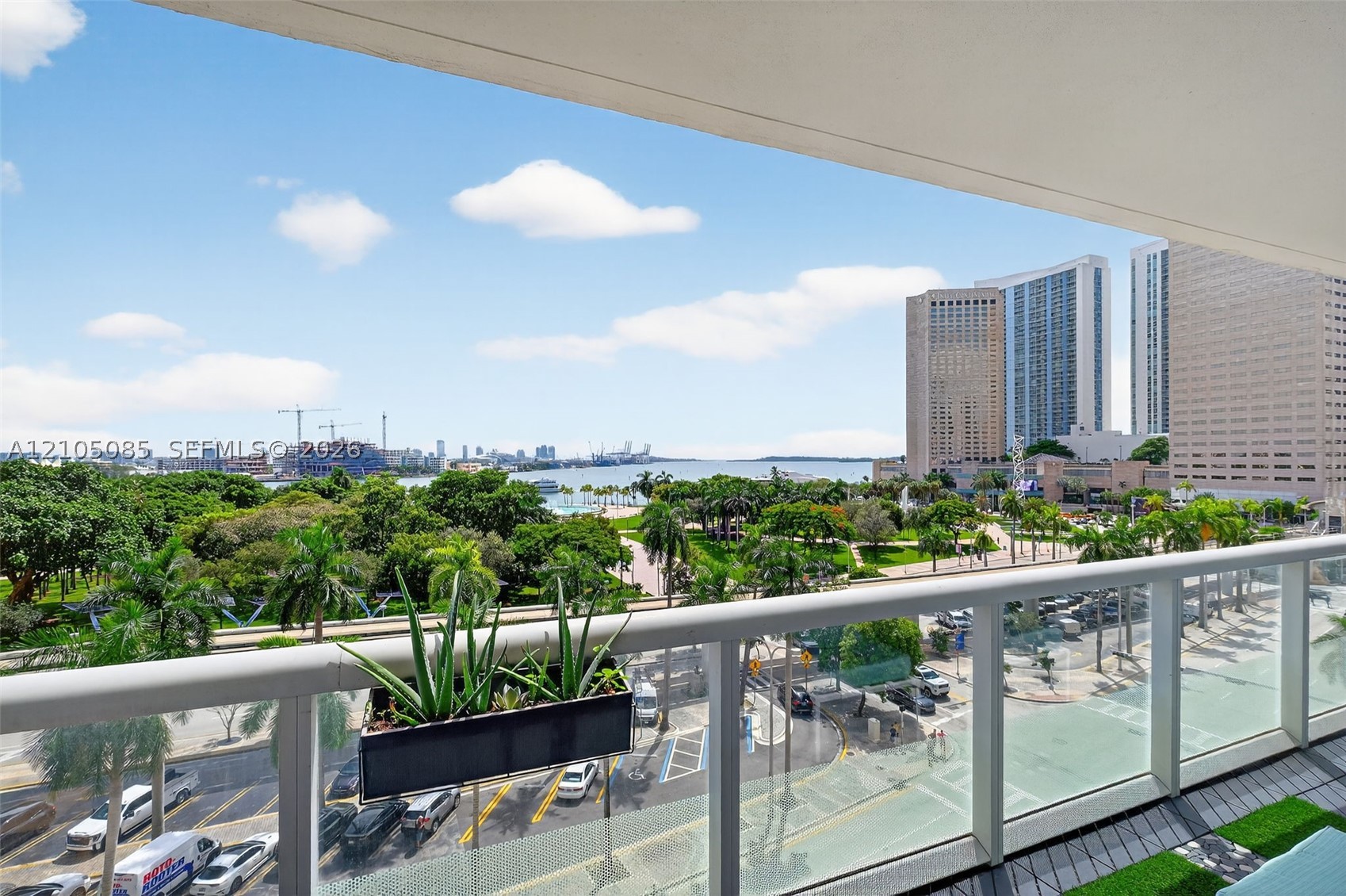 50 Biscayne Blvd #710, Miami FL 33132