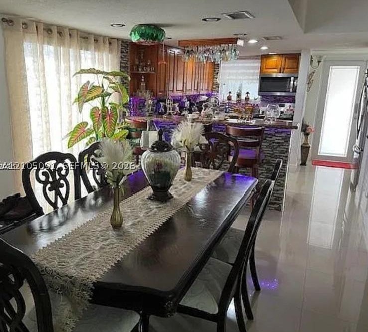 4211 W 10th Ln, Hialeah FL 33012