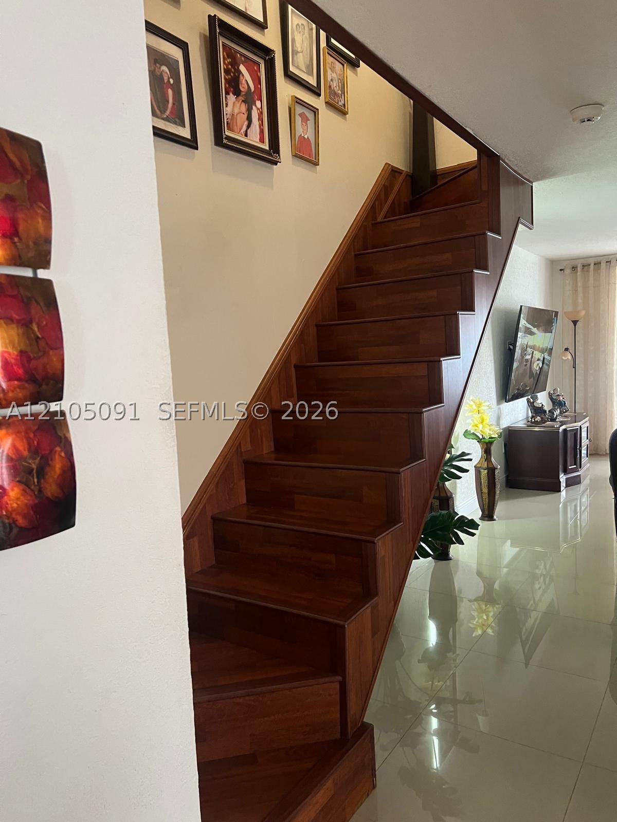 4211 W 10th Ln, Hialeah FL 33012