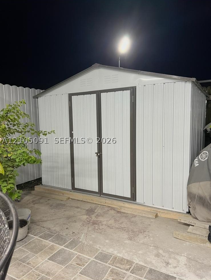 4211 W 10th Ln, Hialeah FL 33012
