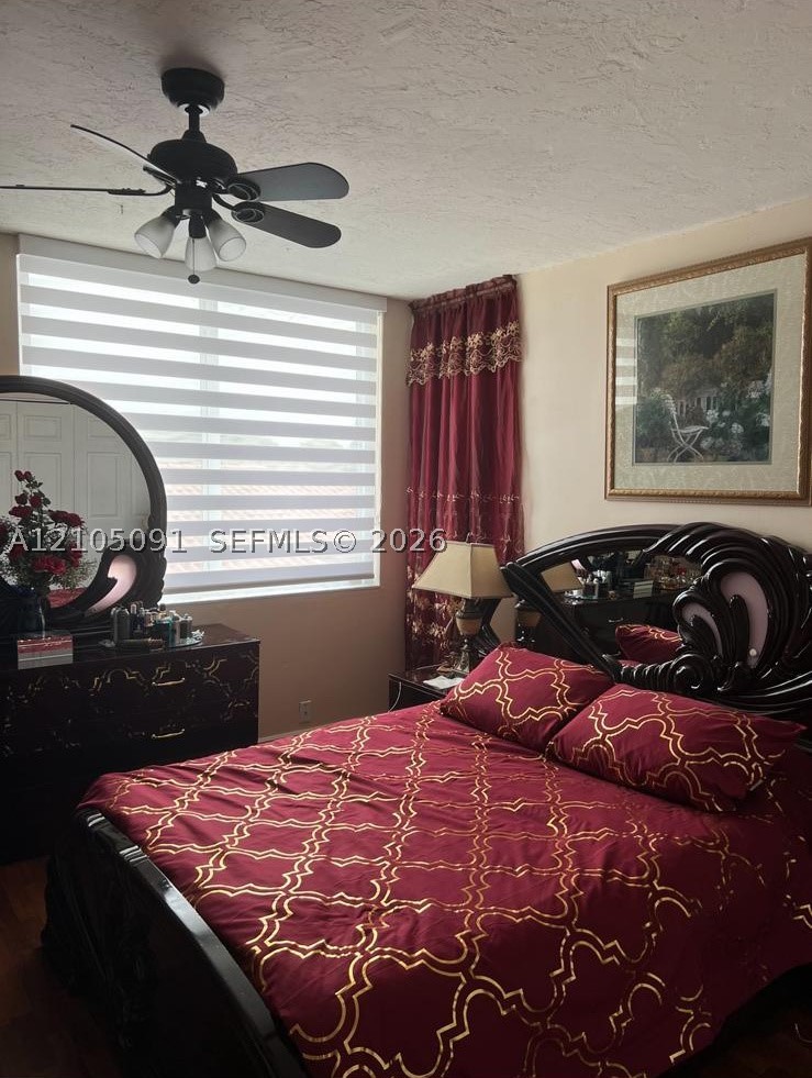 4211 W 10th Ln, Hialeah FL 33012