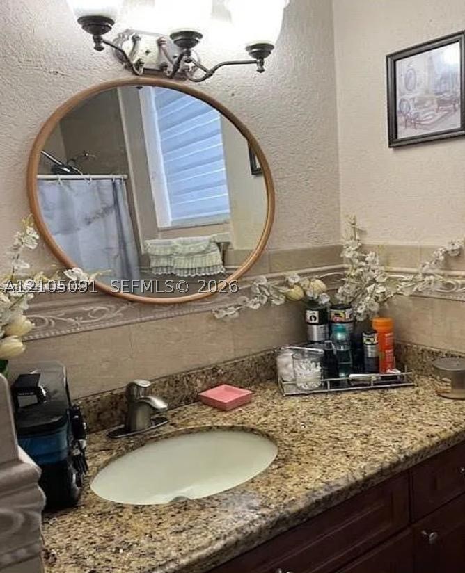 4211 W 10th Ln, Hialeah FL 33012
