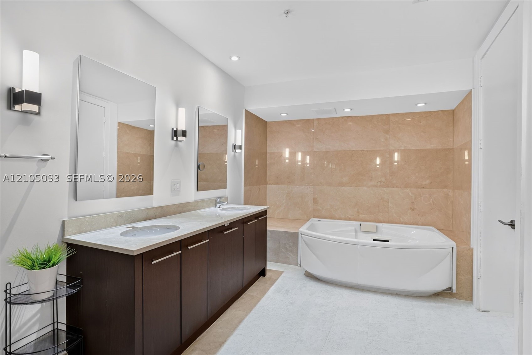 18101 Collins Ave #TS-5506, Sunny Isles Beach FL 33160