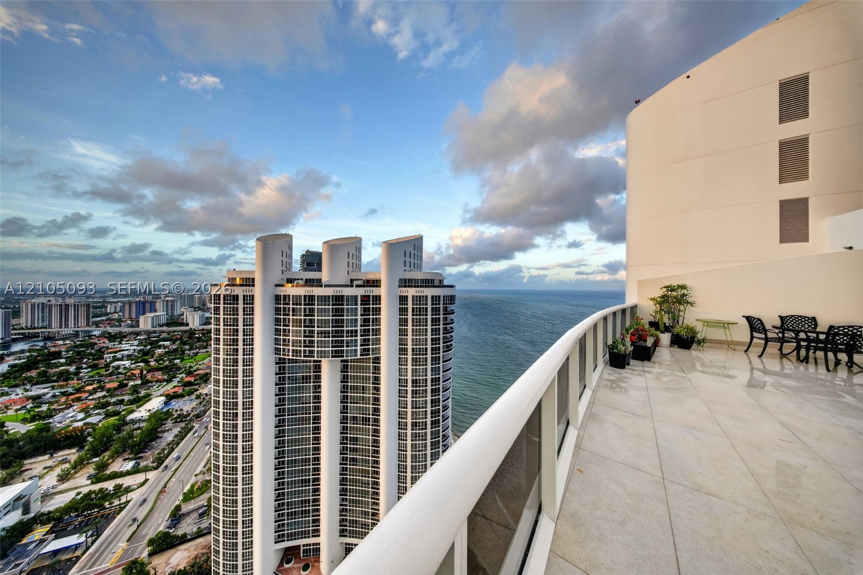 18101 Collins Ave #TS-5506, Sunny Isles Beach FL 33160