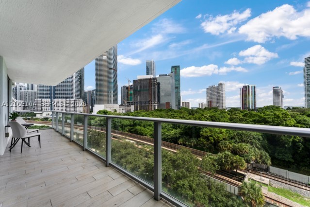 1600 SW 1st Ave #707, Miami FL 33129