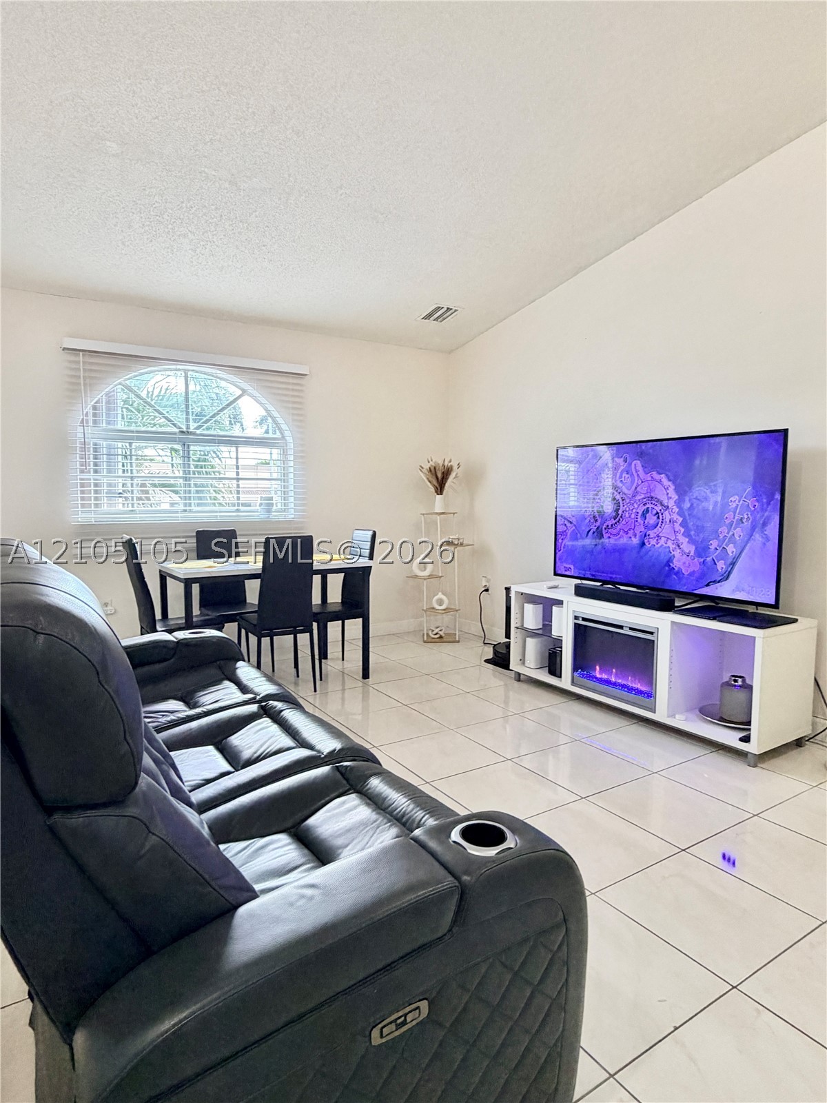 3375 W 76th St #230, Hialeah FL 33018
