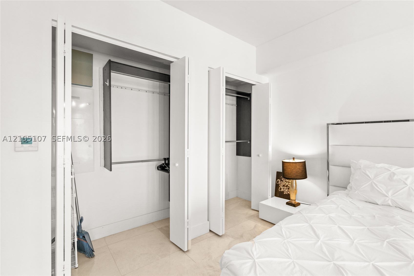 475 Brickell Ave #2610, Miami FL 33131