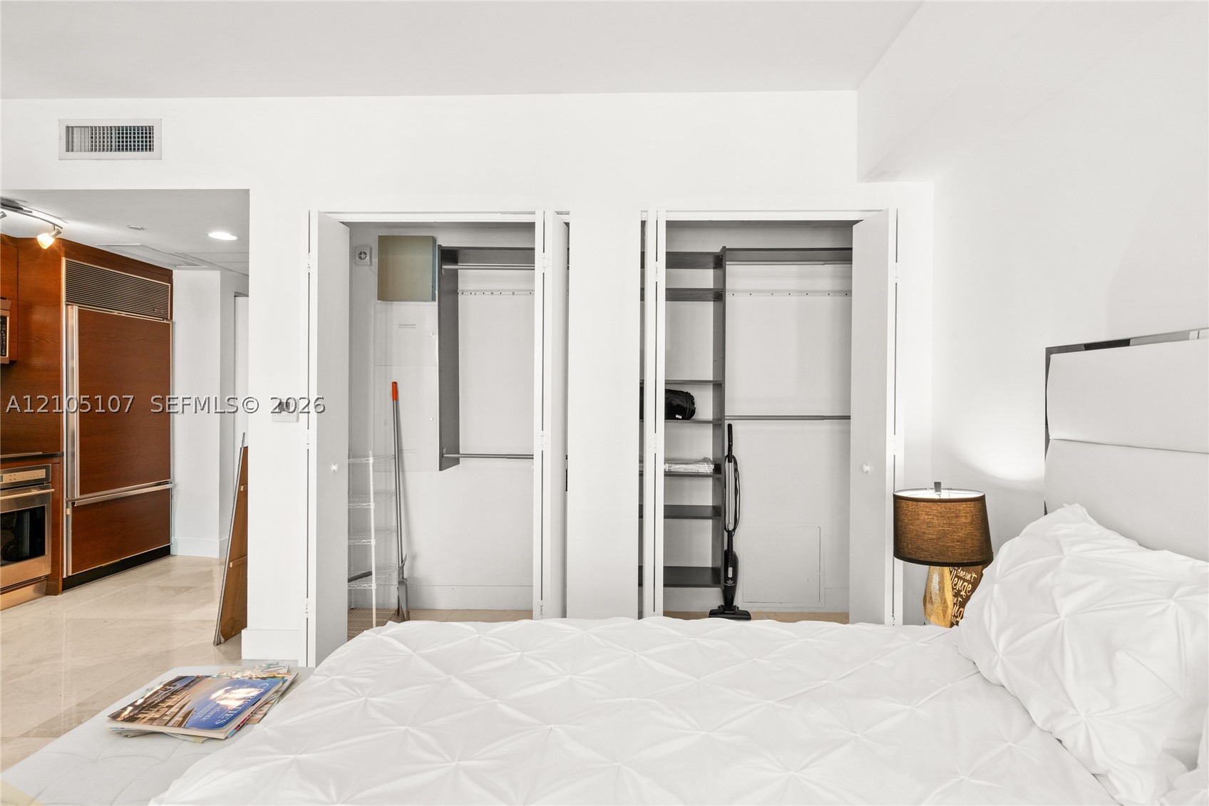 475 Brickell Ave #2610, Miami FL 33131