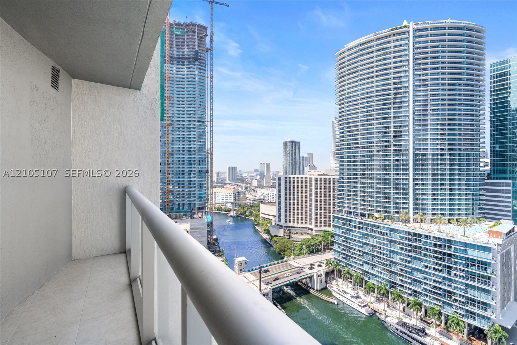 475 Brickell Ave #2610, Miami FL 33131