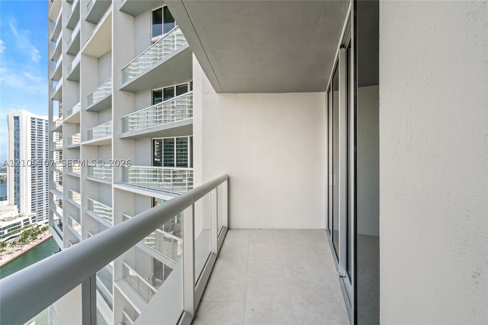 475 Brickell Ave #2610, Miami FL 33131