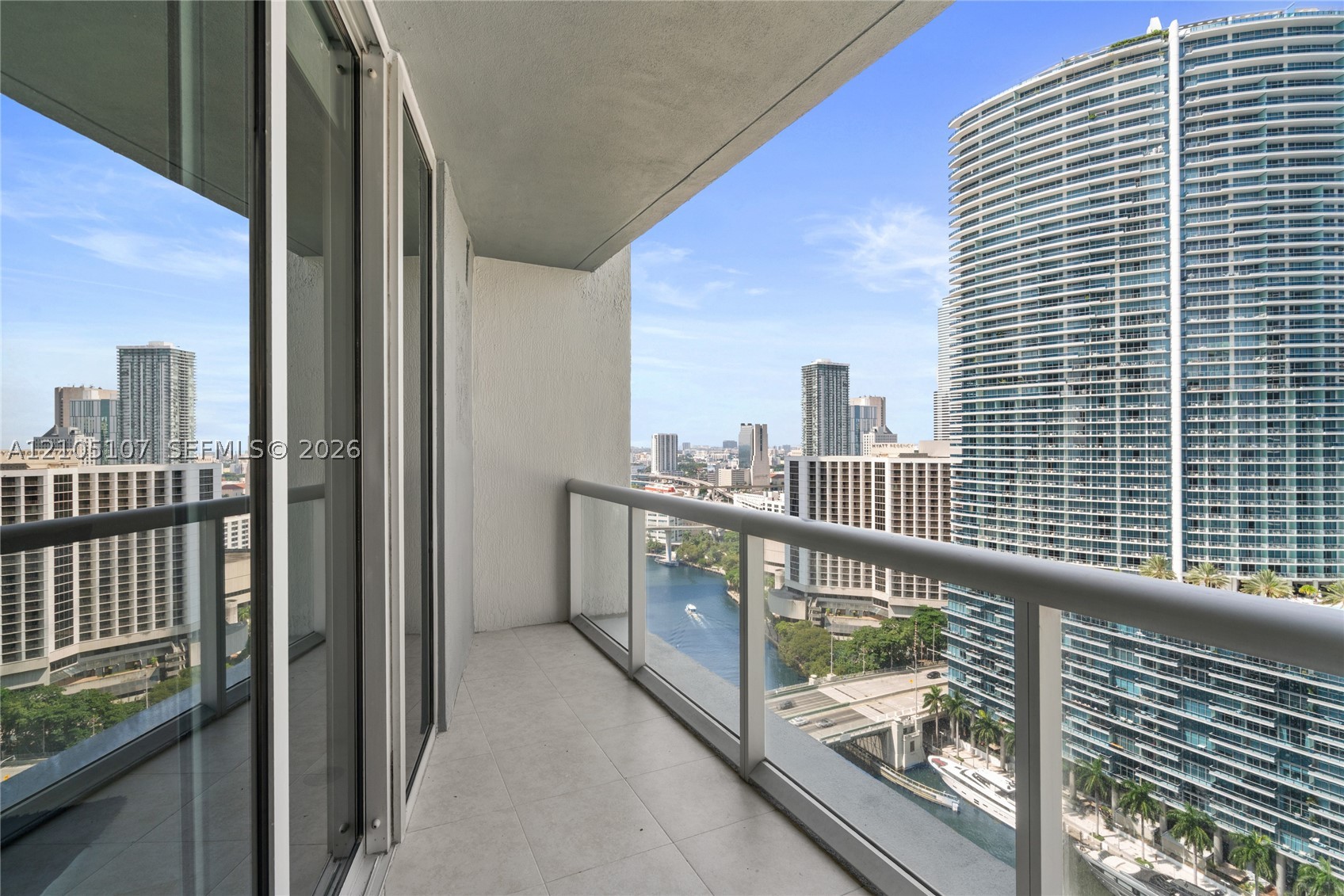 475 Brickell Ave #2610, Miami FL 33131
