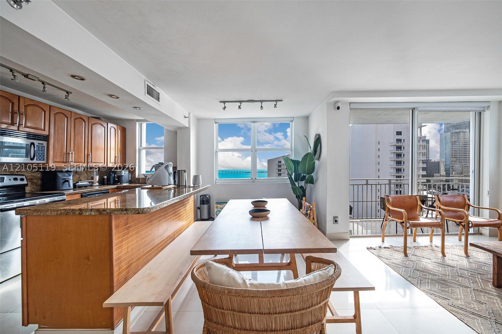 770 Claughton Island Dr #1802, Miami FL 33131