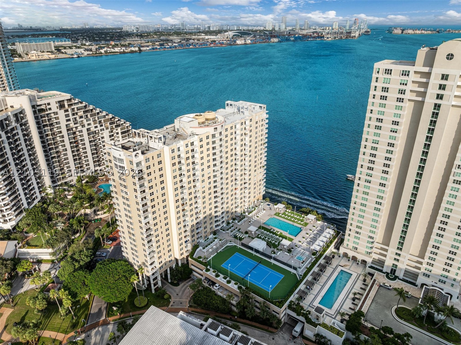 770 Claughton Island Dr #1802, Miami FL 33131