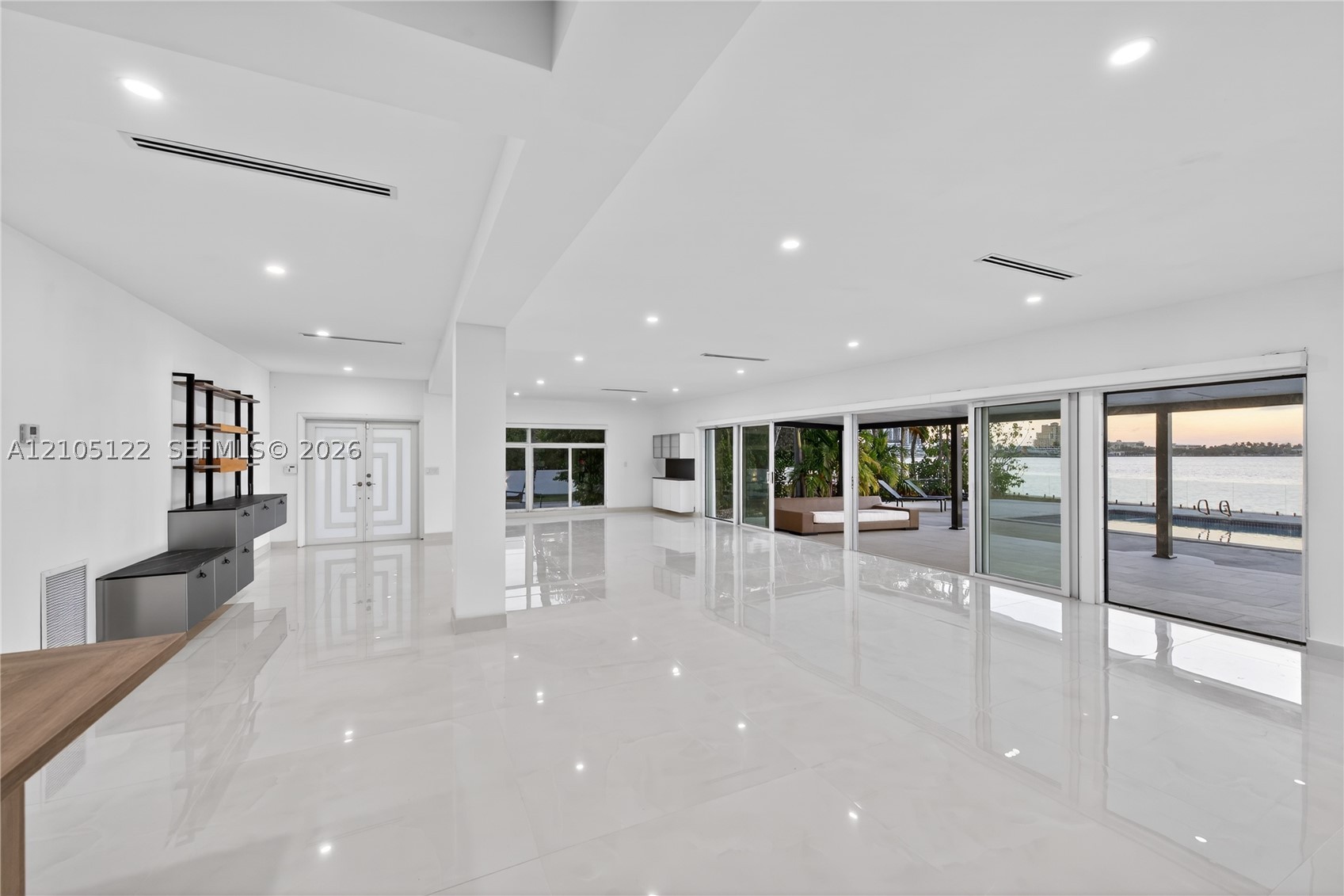 1101 S Shore Dr #1, Miami Beach FL 33141