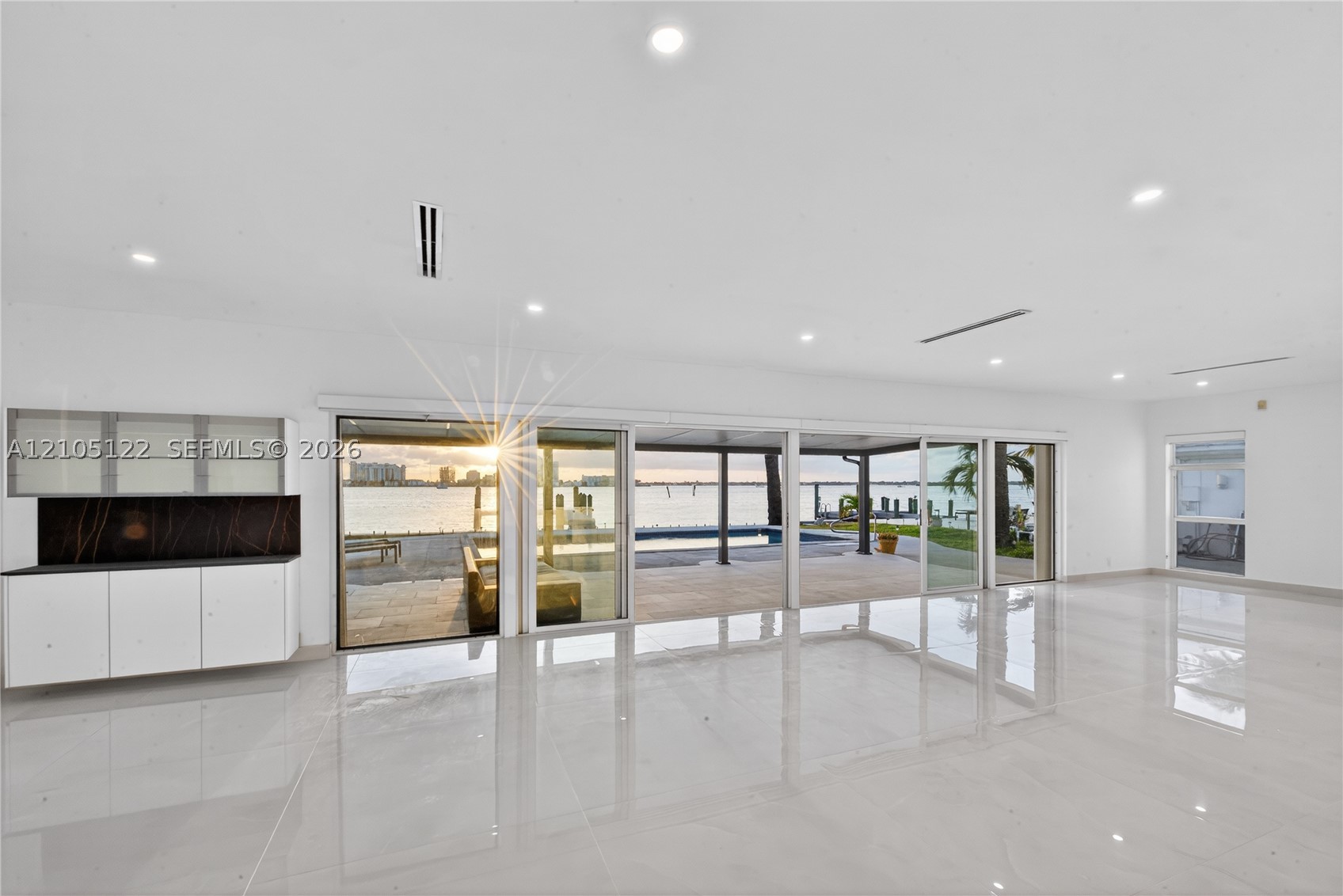 1101 S Shore Dr #1, Miami Beach FL 33141