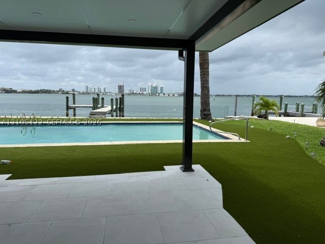 1101 S Shore Dr #1, Miami Beach FL 33141