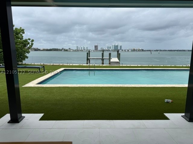1101 S Shore Dr #1, Miami Beach FL 33141