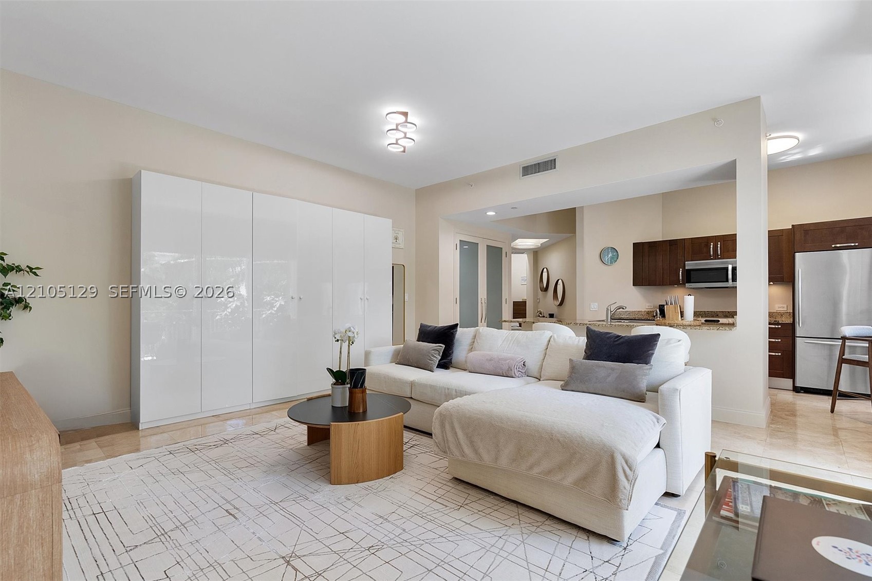 20000 E Country Club Dr #401, Aventura FL 33180