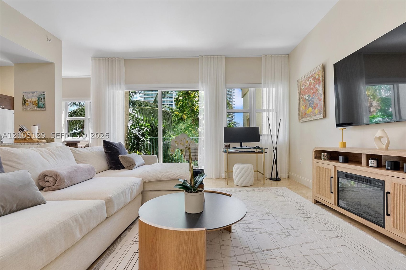 20000 E Country Club Dr #401, Aventura FL 33180