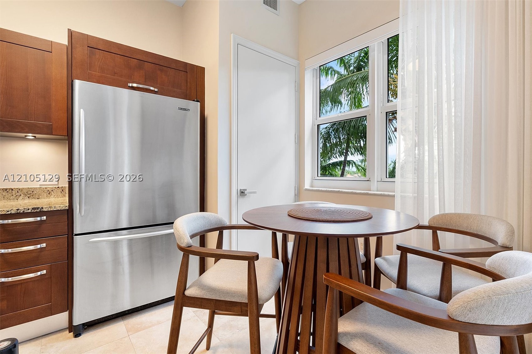 20000 E Country Club Dr #401, Aventura FL 33180