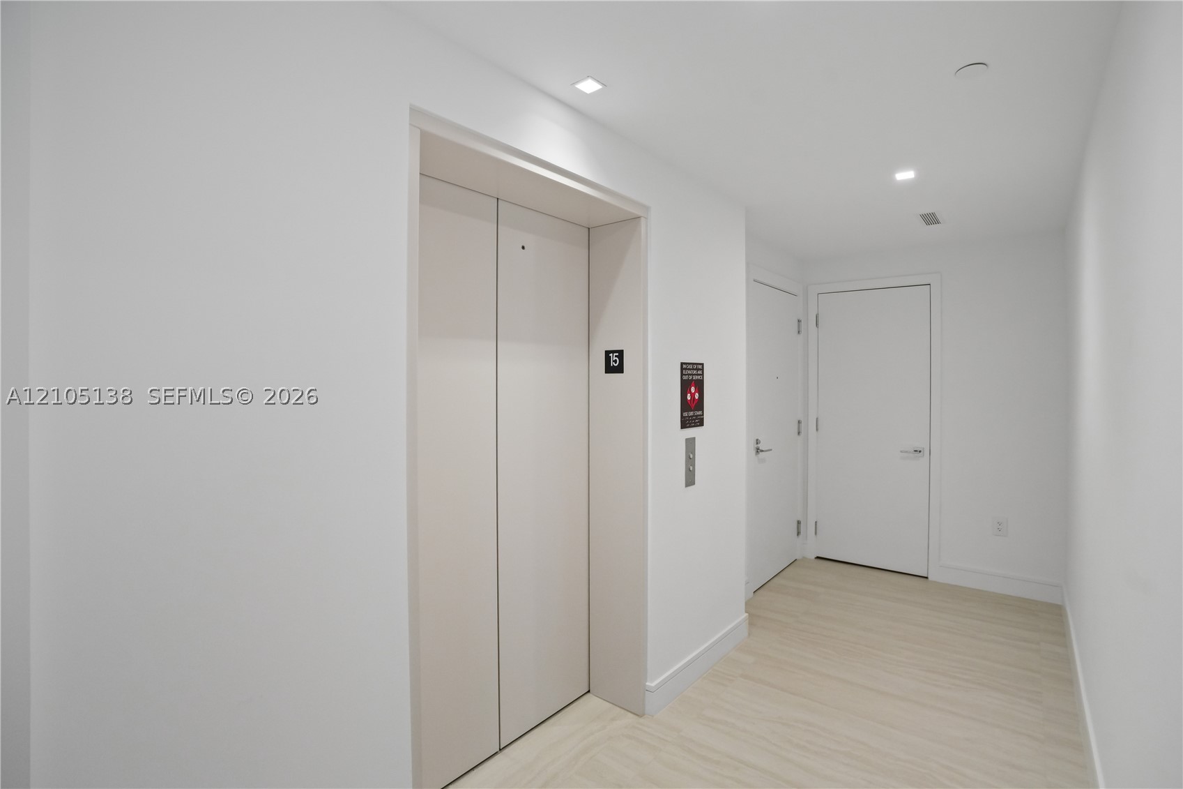 2411 LAGUNA CIRCLE #1505, North Miami FL 33181