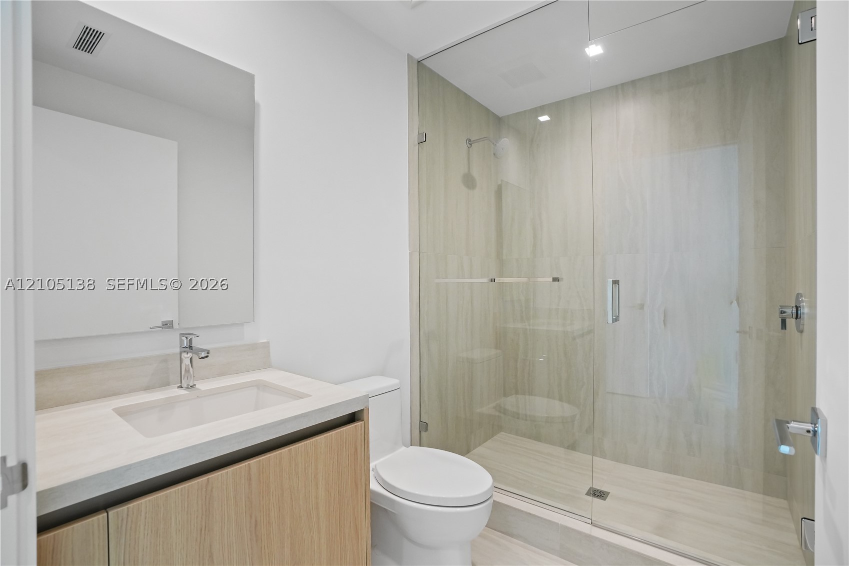 2411 LAGUNA CIRCLE #1505, North Miami FL 33181