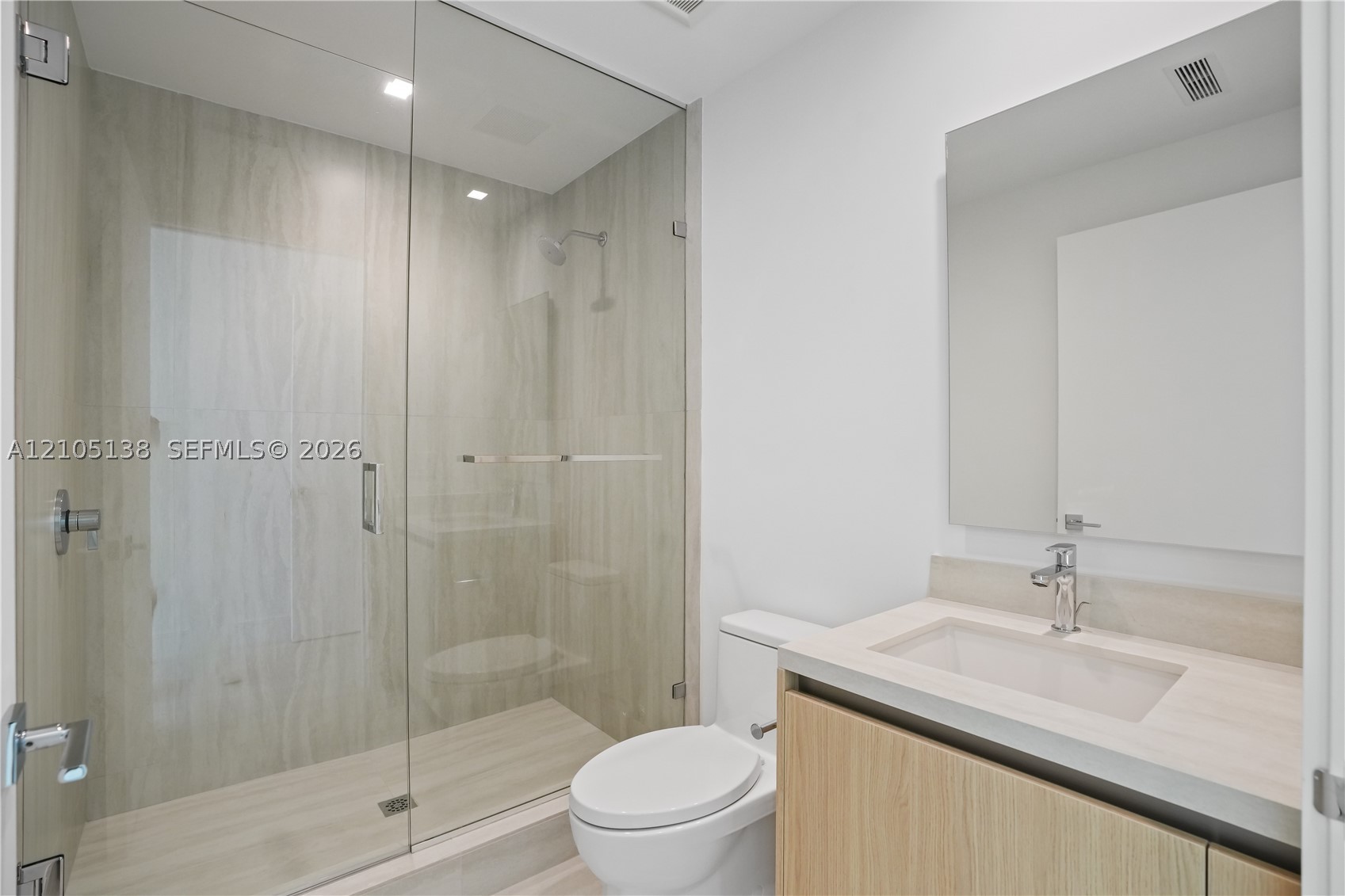 2411 LAGUNA CIRCLE #1505, North Miami FL 33181