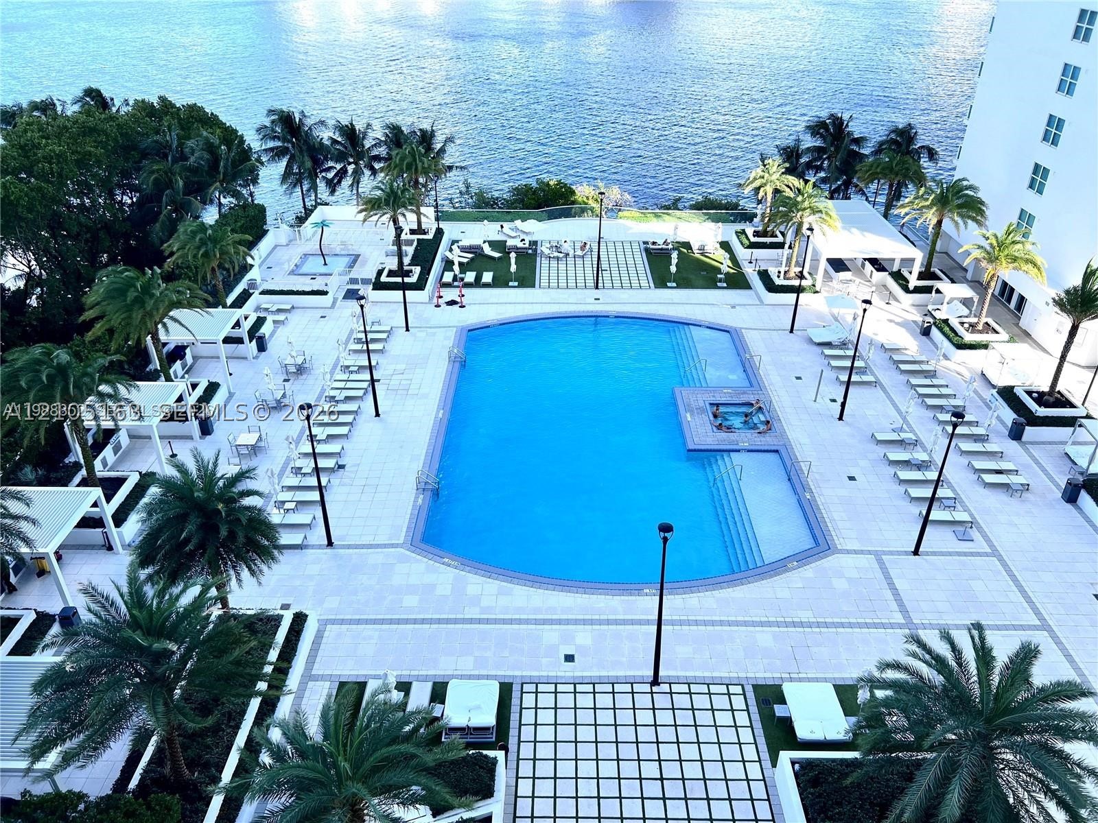 3301 NE 183rd St #1505, Aventura FL 33160