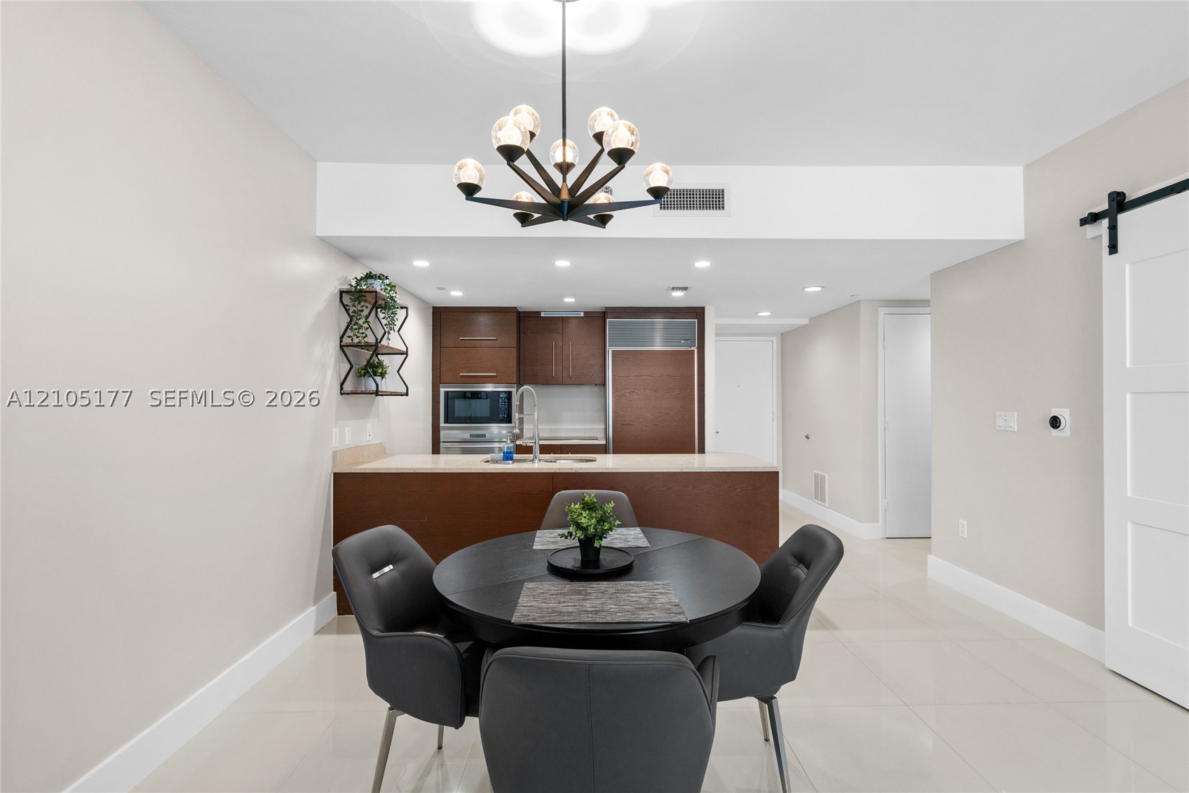 475 Brickell Ave #2414, Miami FL 33131