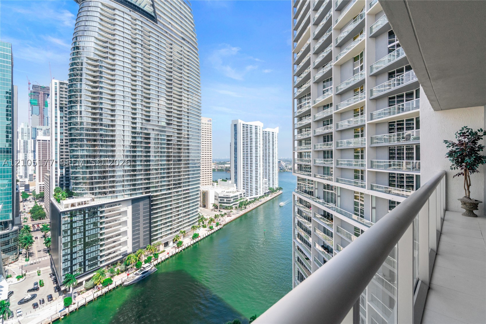 475 Brickell Ave #2414, Miami FL 33131