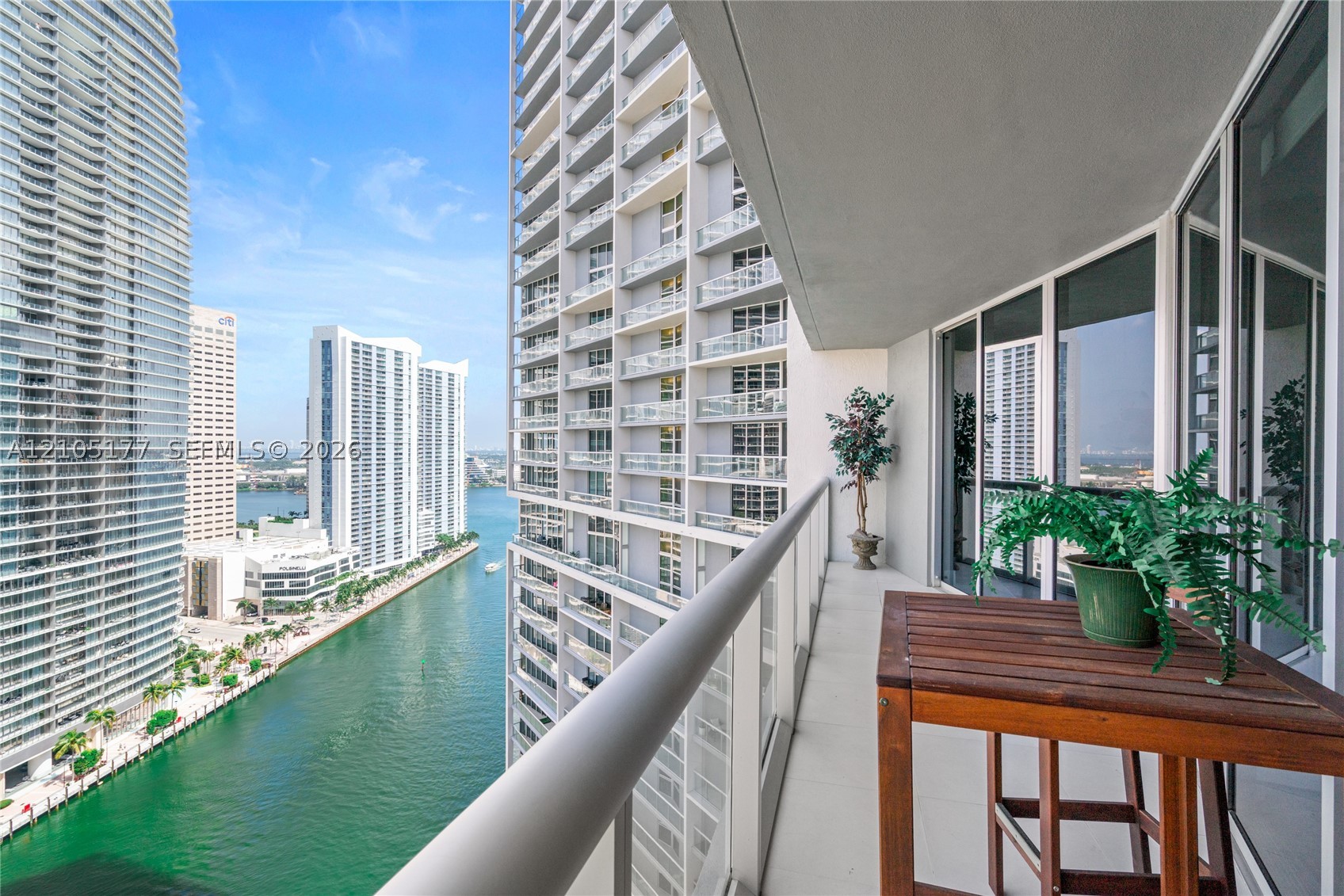 475 Brickell Ave #2414, Miami FL 33131