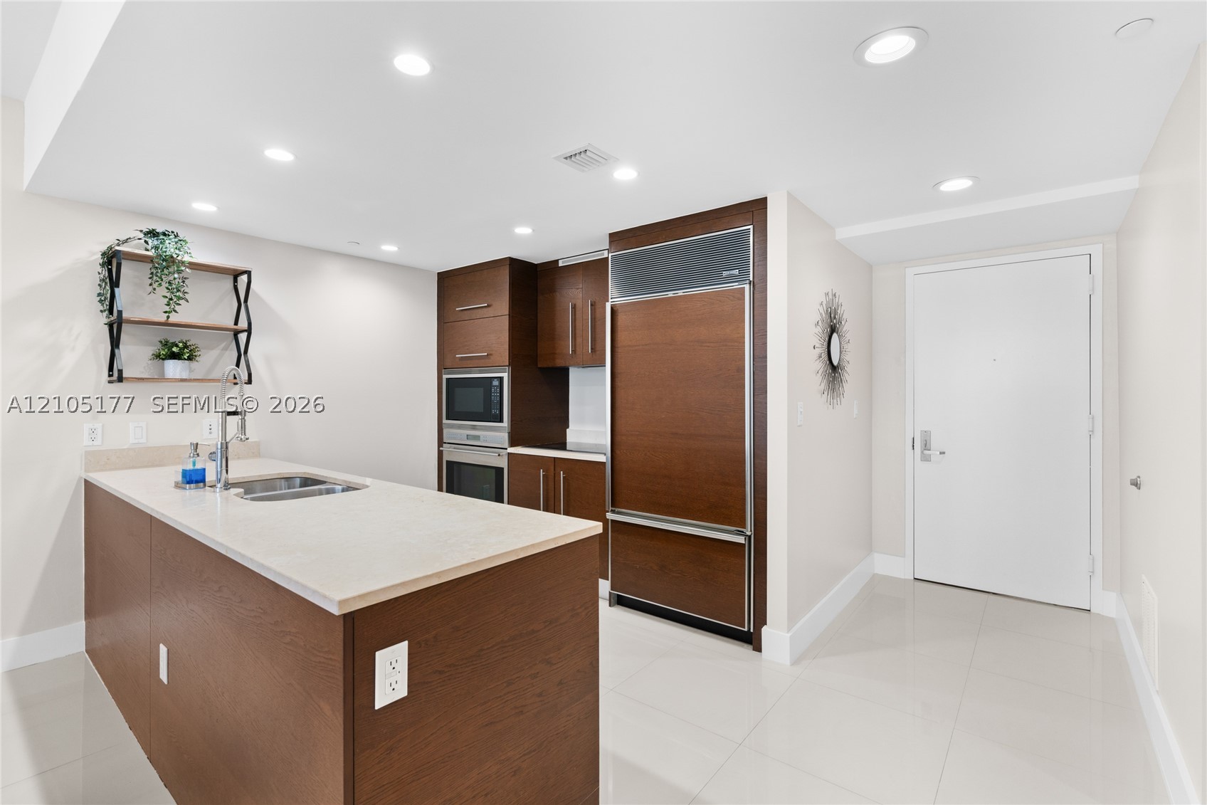 475 Brickell Ave #2414, Miami FL 33131
