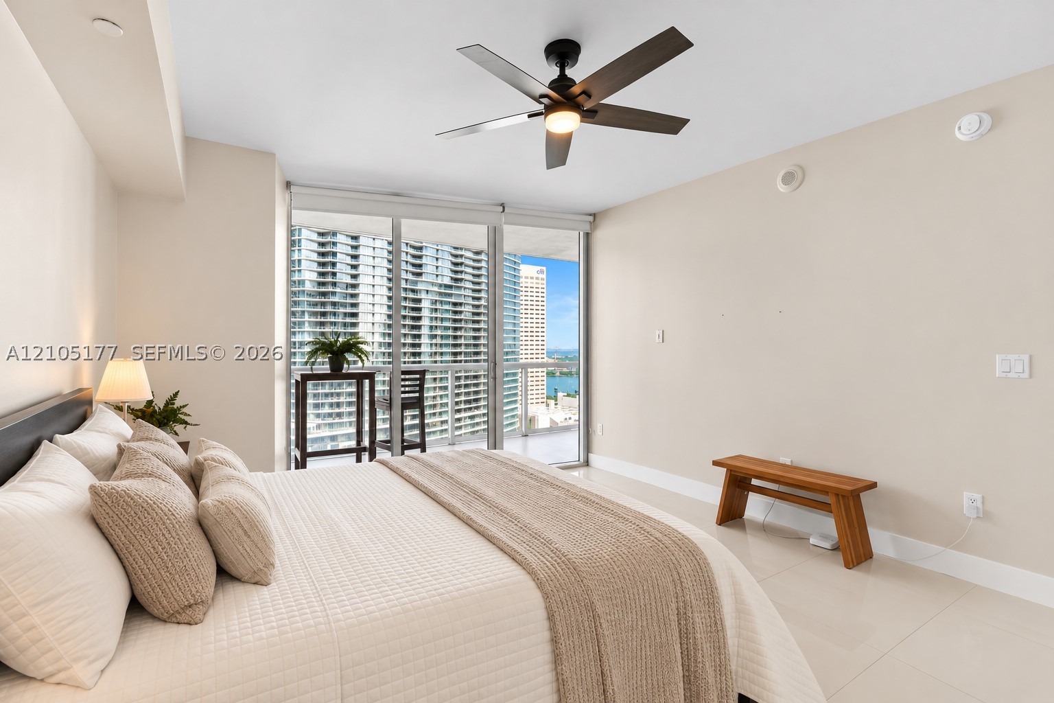 475 Brickell Ave #2414, Miami FL 33131