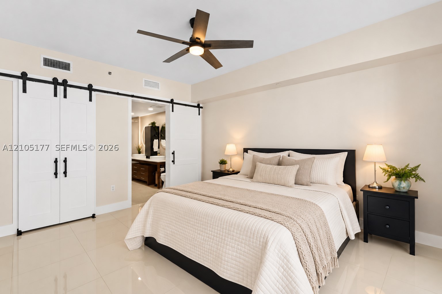 475 Brickell Ave #2414, Miami FL 33131