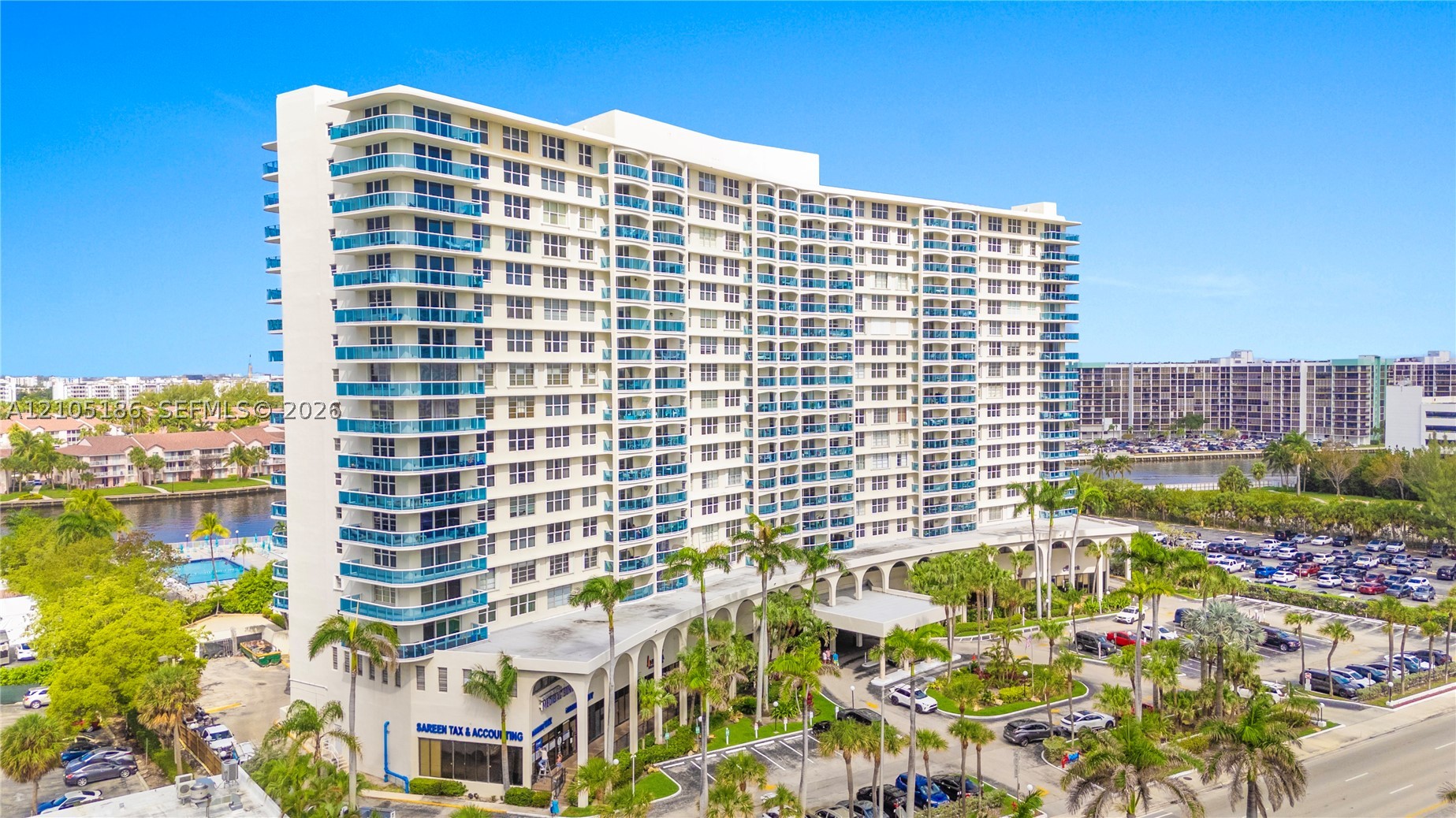 Hollywood FL 33019 - A12105186