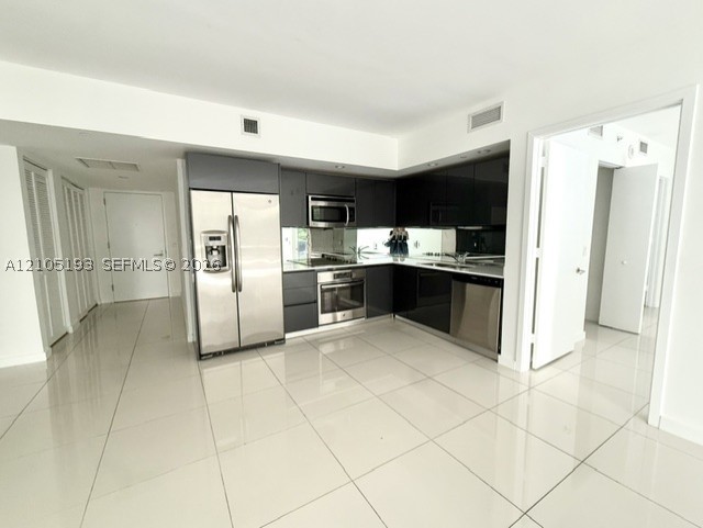 31 SE 6th St #307, Miami FL 33131