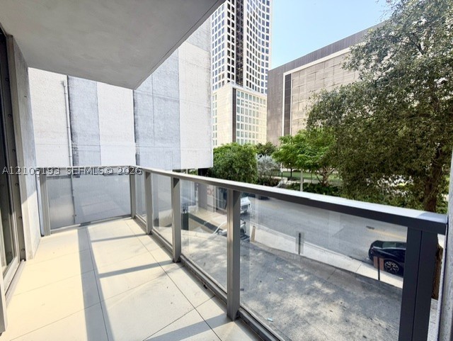 31 SE 6th St #307, Miami FL 33131