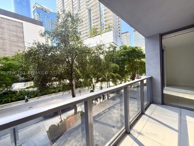 31 SE 6th St #307, Miami FL 33131