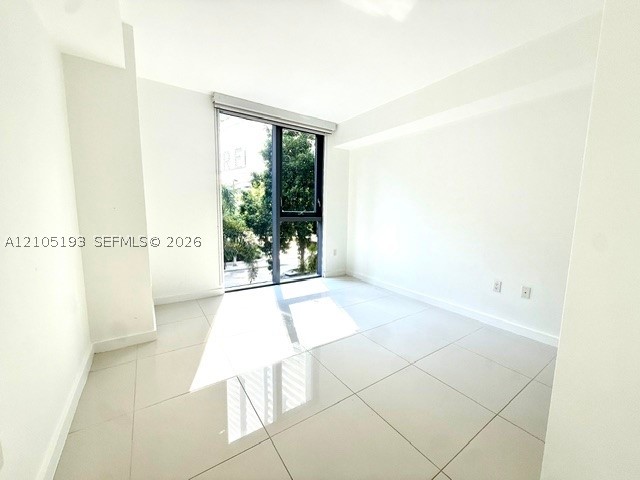31 SE 6th St #307, Miami FL 33131