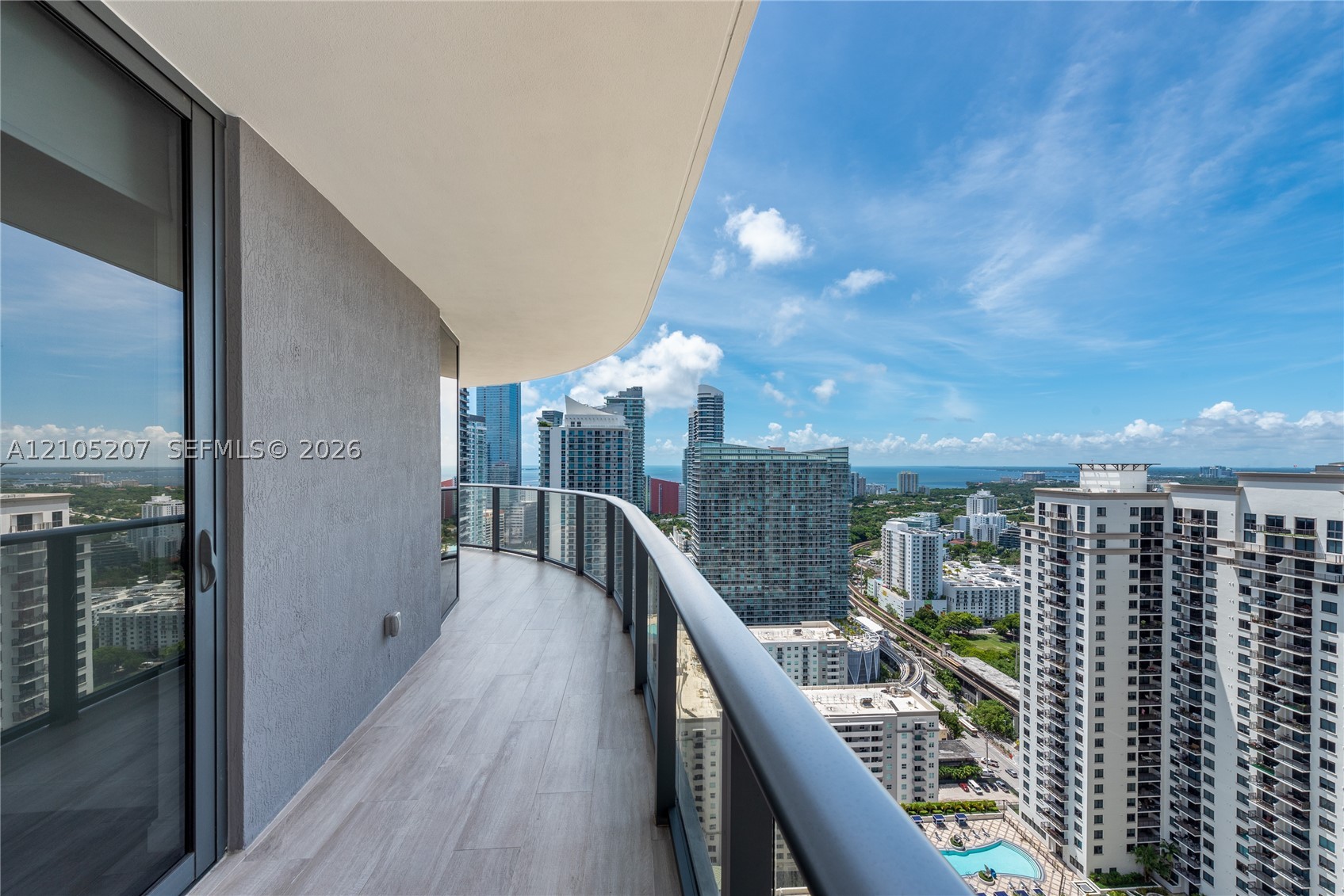 45 SW 9th St #3606, Miami FL 33130