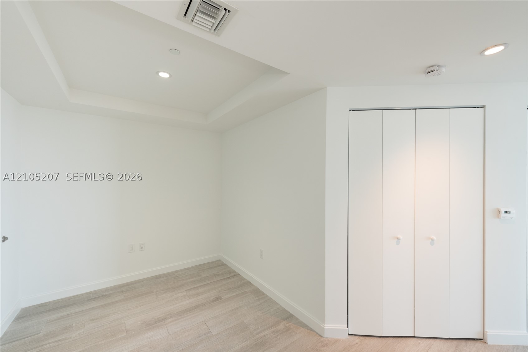 45 SW 9th St #3606, Miami FL 33130