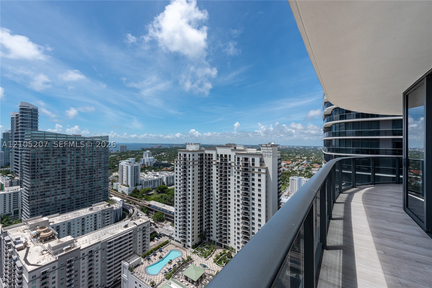 45 SW 9th St #3606, Miami FL 33130