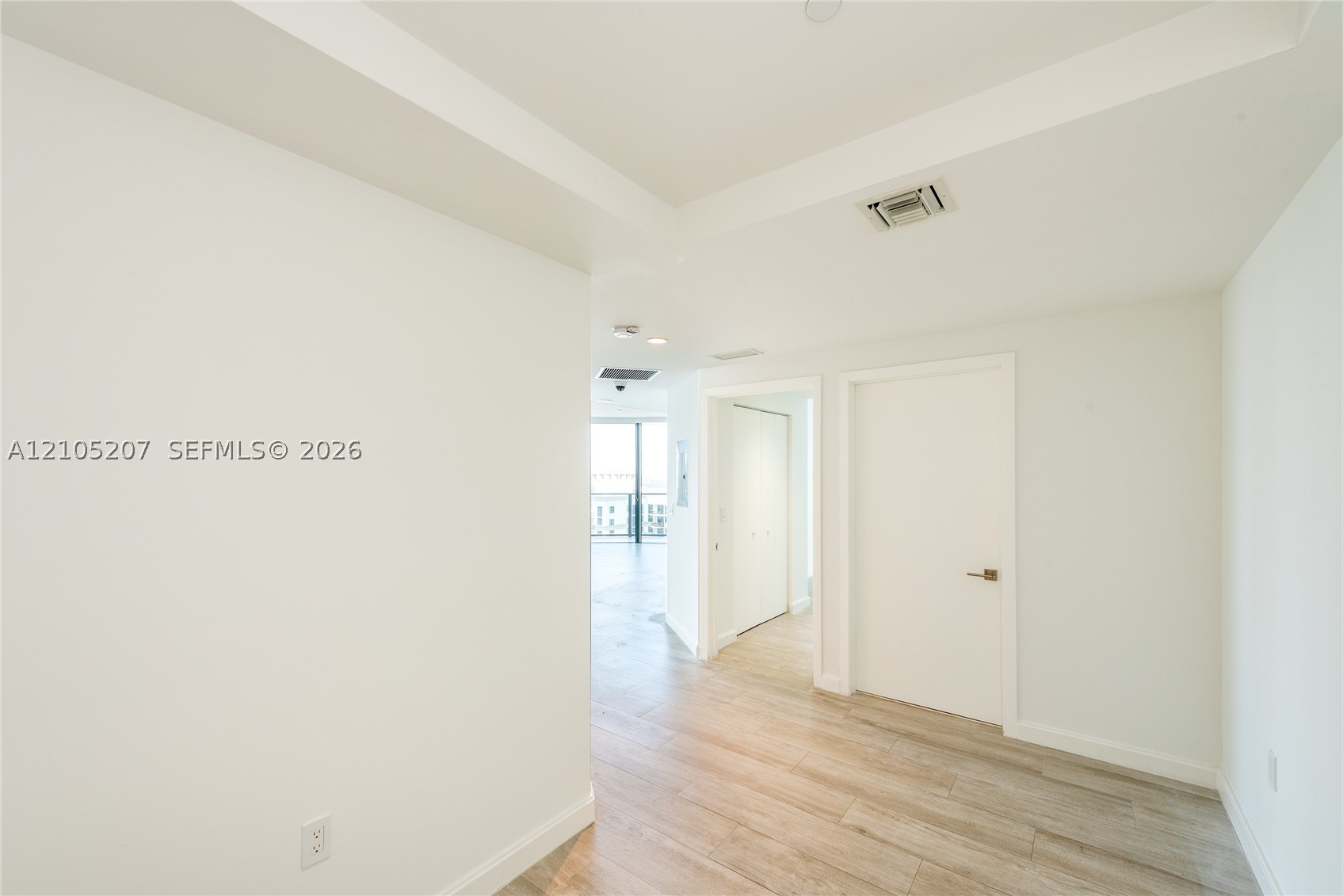 45 SW 9th St #3606, Miami FL 33130