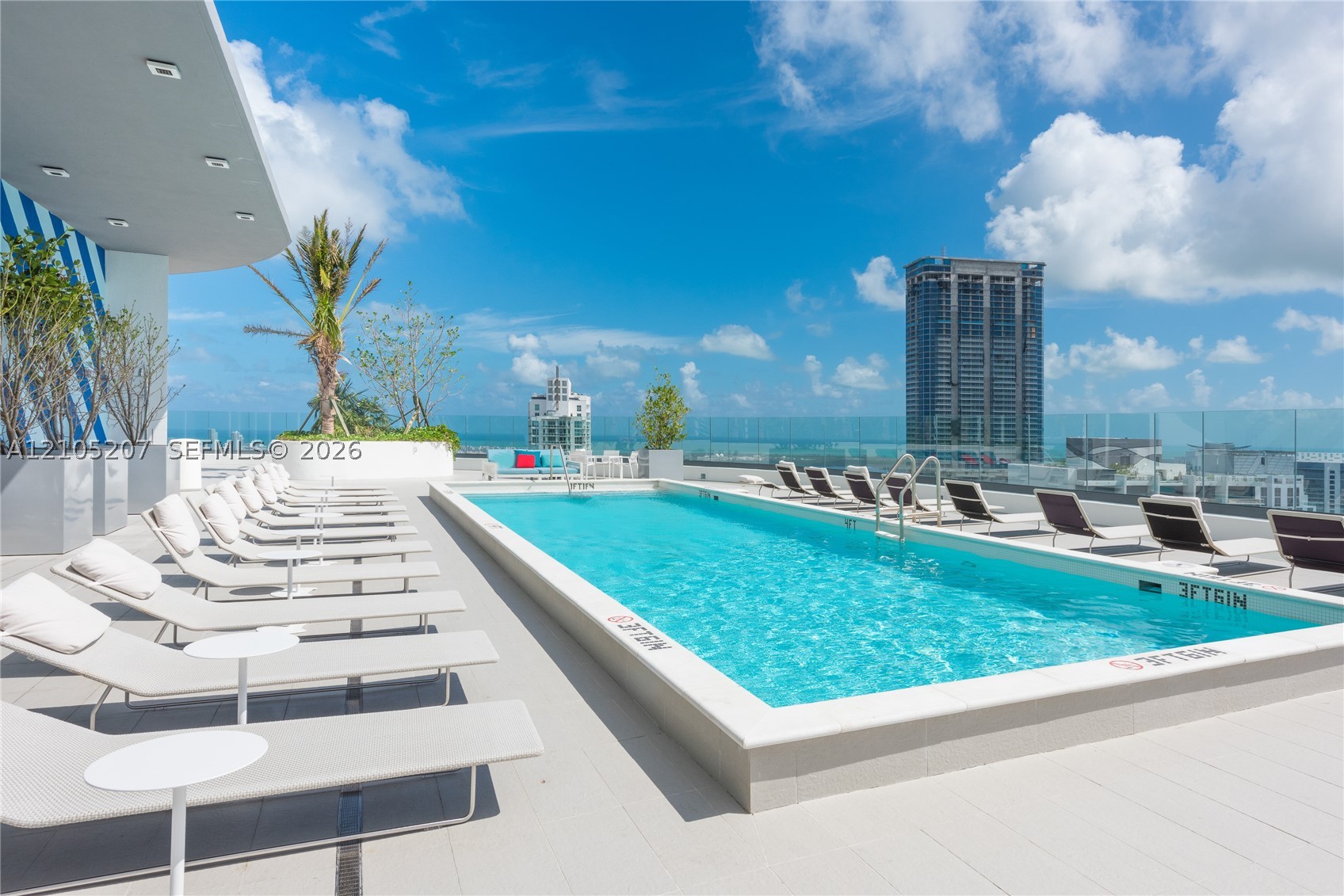 45 SW 9th St #3606, Miami FL 33130