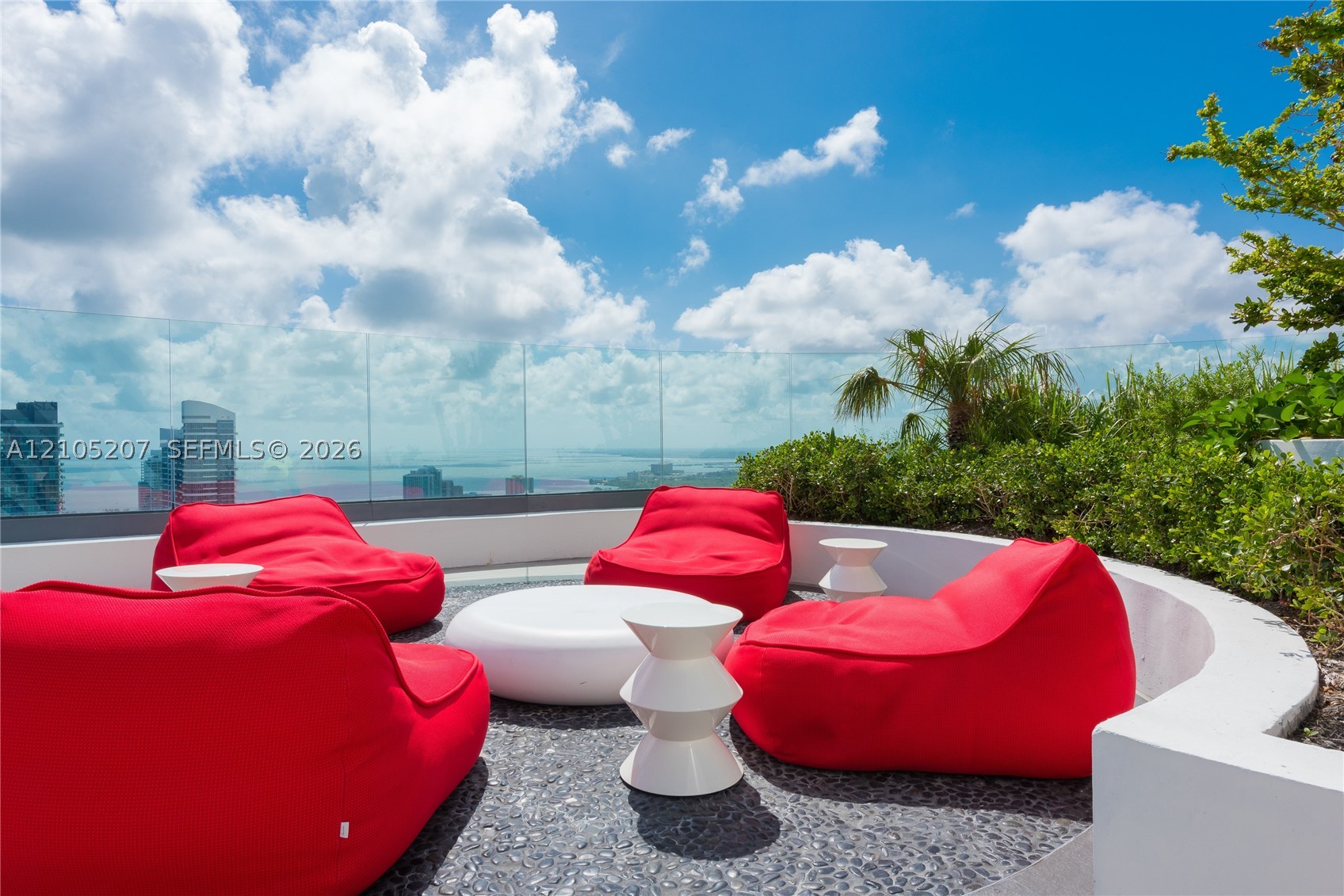 45 SW 9th St #3606, Miami FL 33130