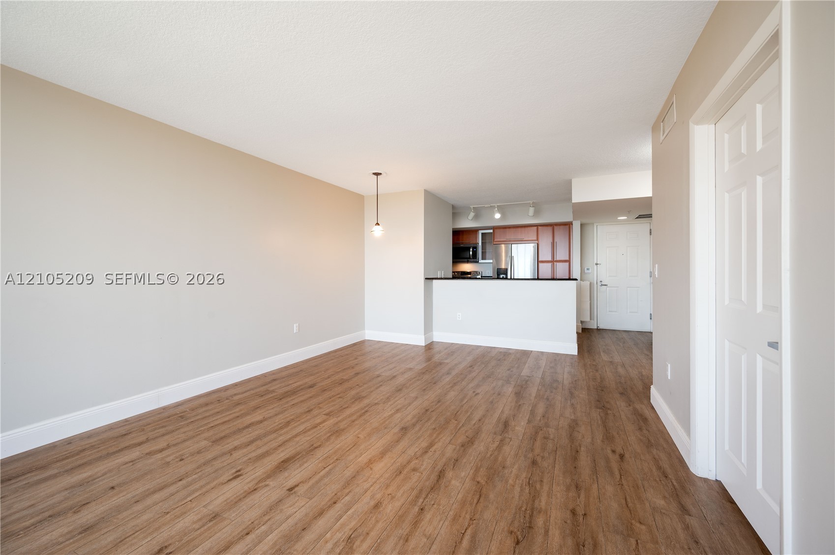 3232 SW 22nd Ter #1405, Miami FL 33145