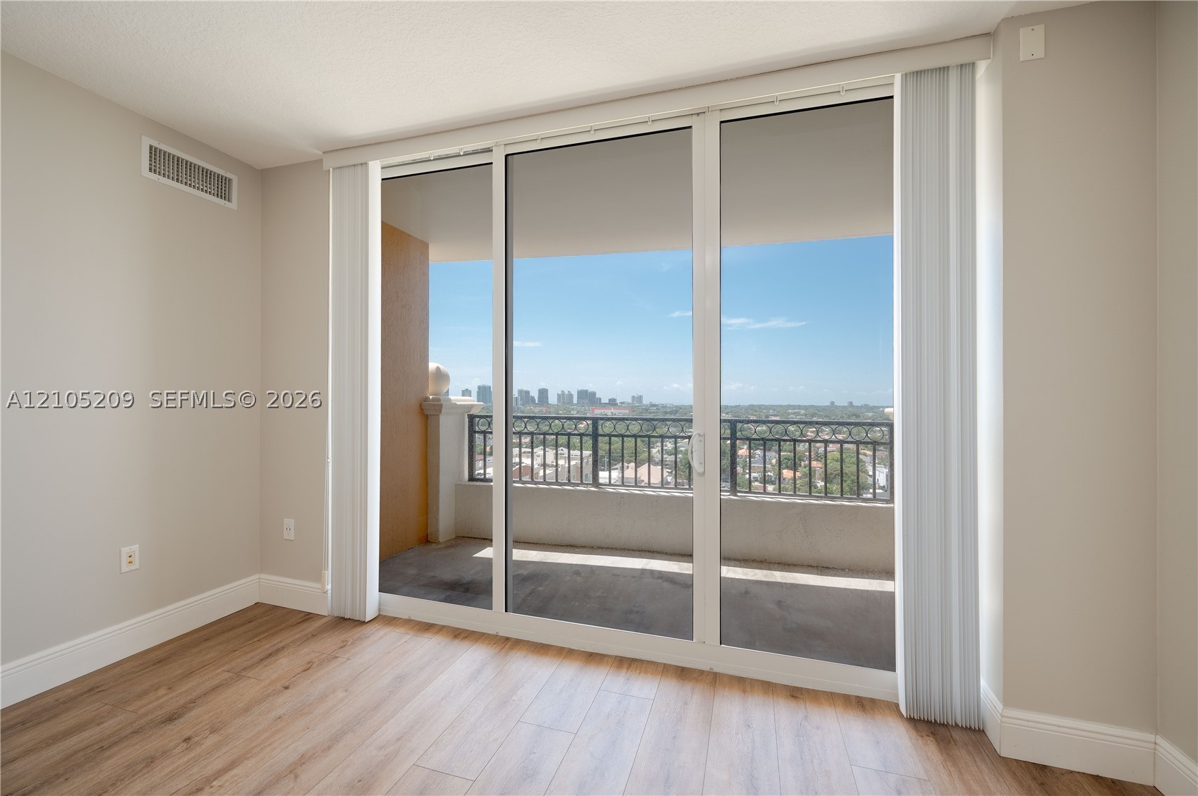 3232 SW 22nd Ter #1405, Miami FL 33145
